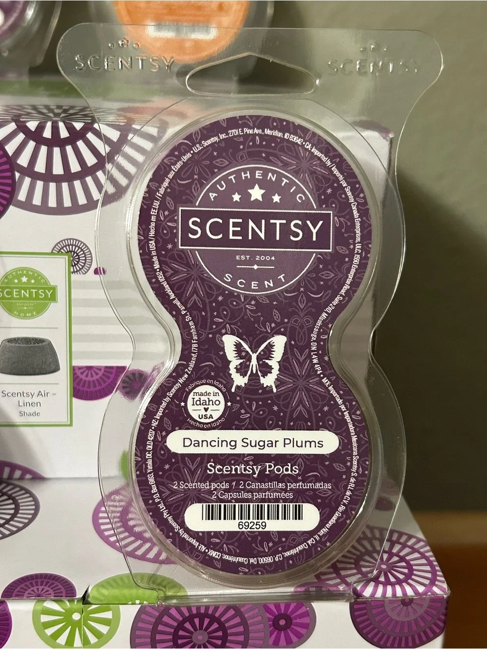 NWT Scentsy Air quad Aromatherapy Diffuser with 4 pod twin packs
